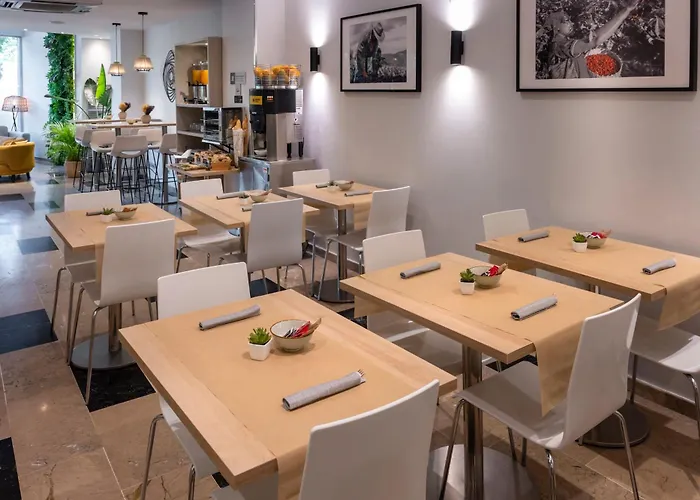 Serhs Del Port 酒店 3*