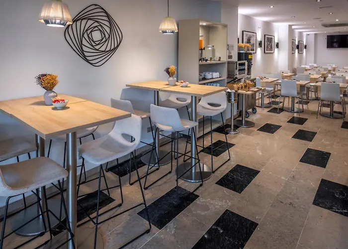 Serhs Del Port 酒店 3*