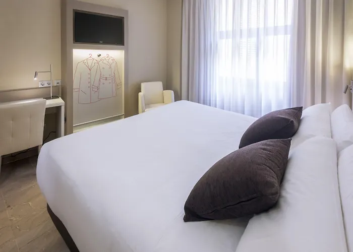 Serhs Del Port 酒店 3*